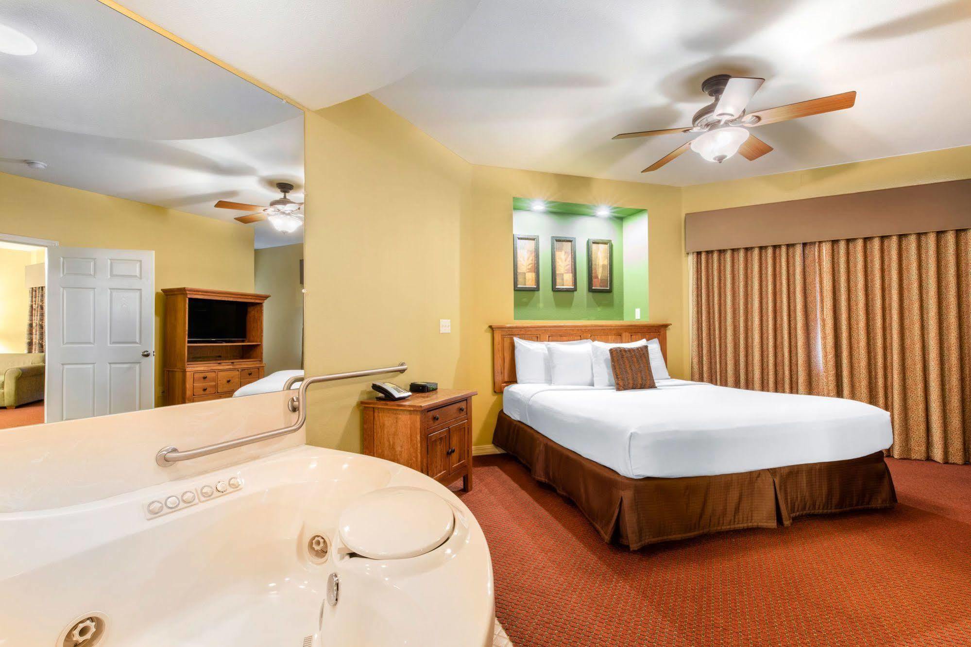 Bluegreen Vacations The Falls Village, An Ascend Resort Branson Extérieur photo